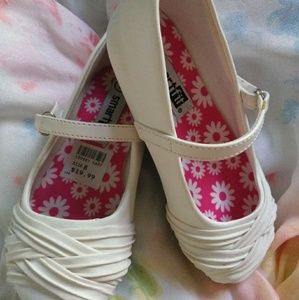 Girls baby doll shoes